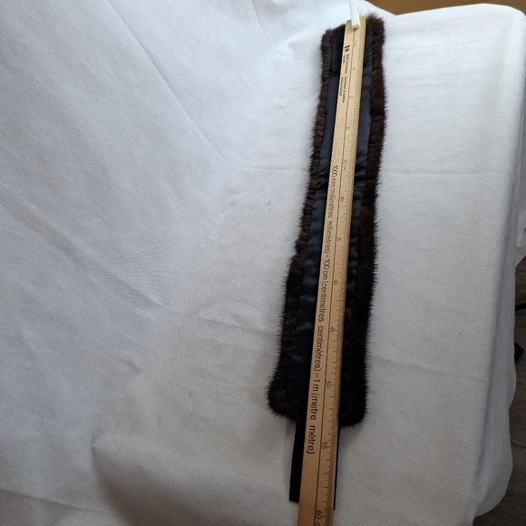 Elegant Brown Fur Headband - Picture 8 of 8